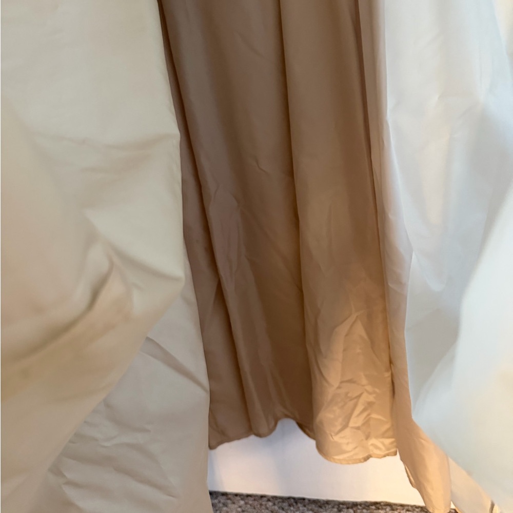 Elegant Sleeveless Gown by Calvin Klein! - Picture 5 of 6